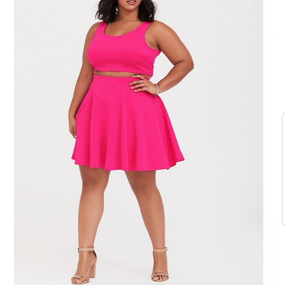 Torrid Hot pink scub skirt set